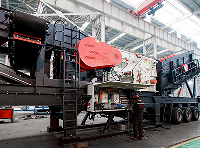 Wheel mobile primary impact crusher
