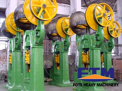 Double-disk friction screw press
