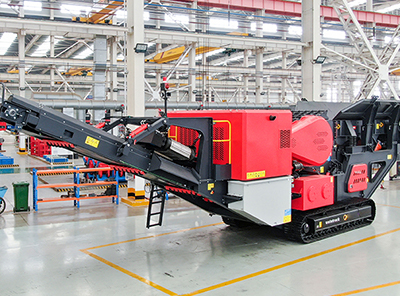 Crawler type mobile jaw crusher