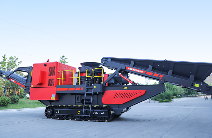 Crawler type mobile cone crusher