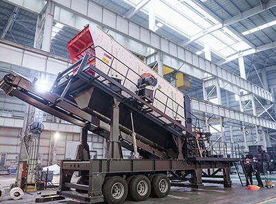 Mobile crushing and screening plant