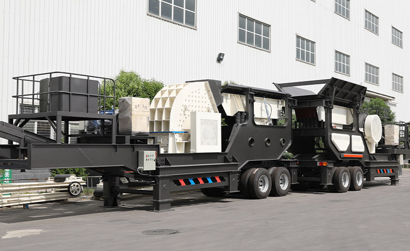 Mobile crusher